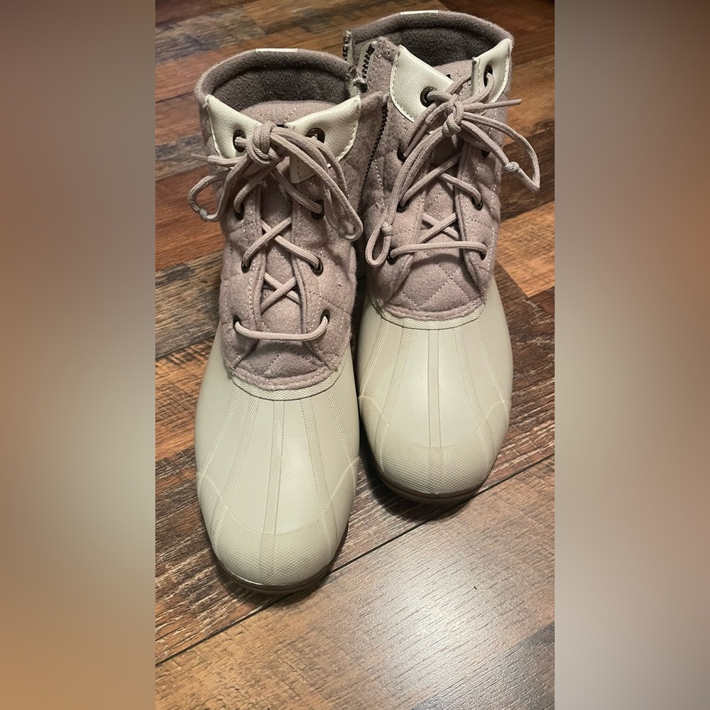 Sperry boots